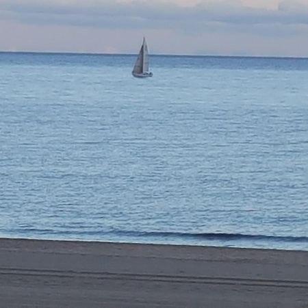Chambres D'Hotes Un Ete Sans Fin A 50 M De La Plage A Canet Plage Luaran gambar